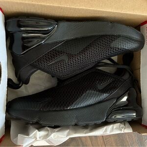 Nike Boy’s Black Sneakers